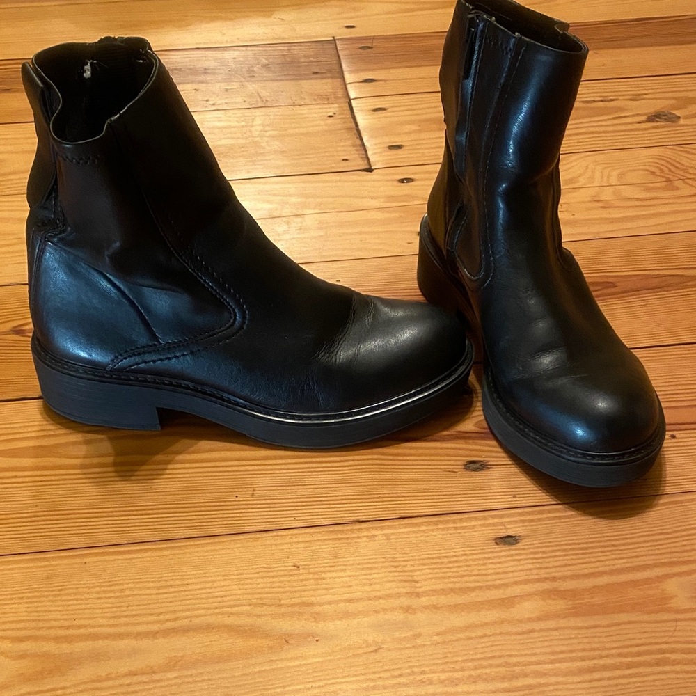 Women's Black Leather Boots